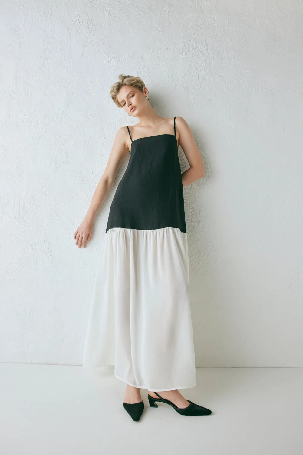 Nora Maxi Dress Noir sold by Verge Girl product image thumbnail 4