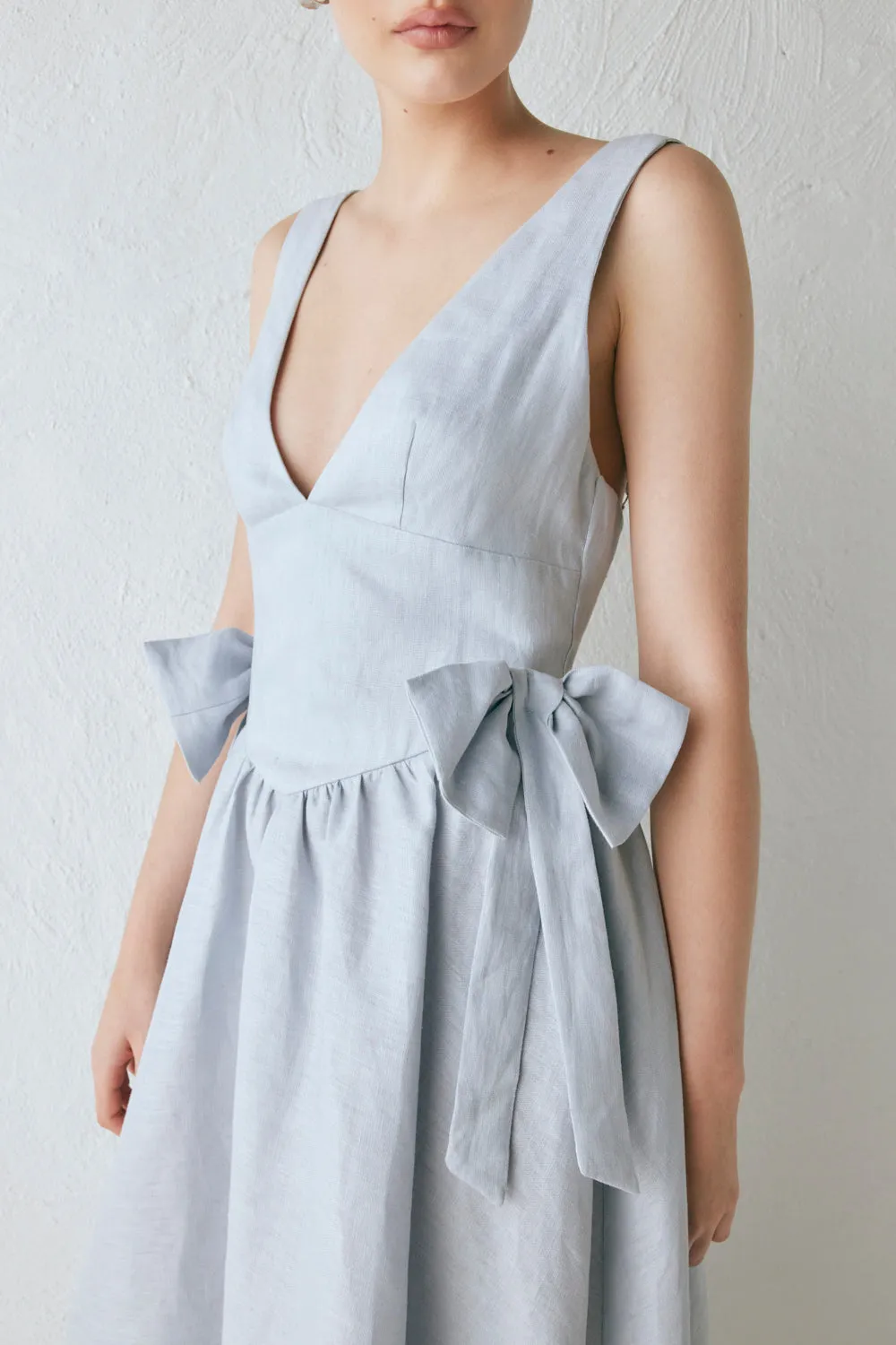 Daphne Linen Midi Dress Powder sold by Verge Girl product image thumbnail 3