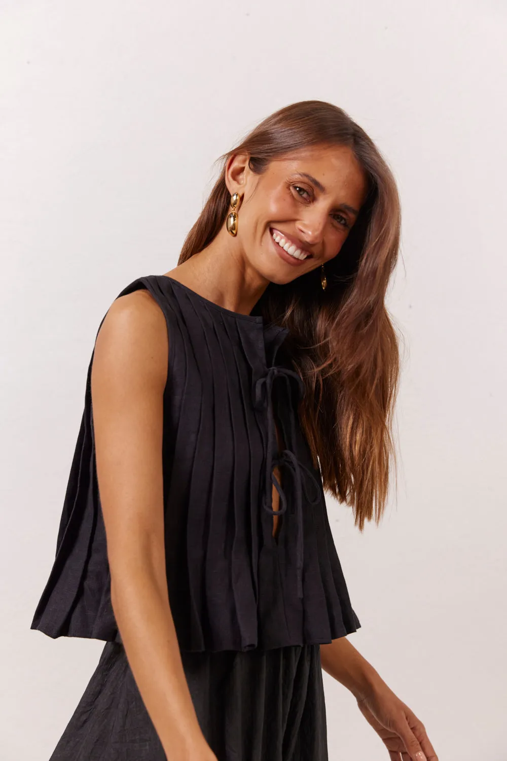Valeria Linen Top Black sold by Verge Girl product image thumbnail 2
