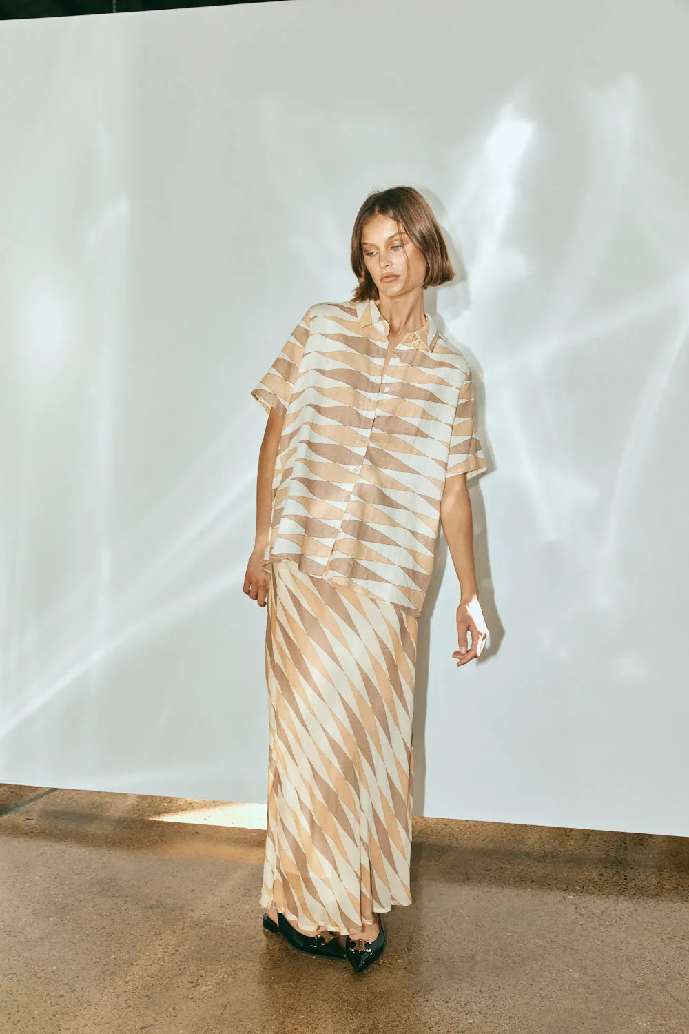 Heat Wave Linen Shirt Una sold by Verge Girl product image thumbnail 3