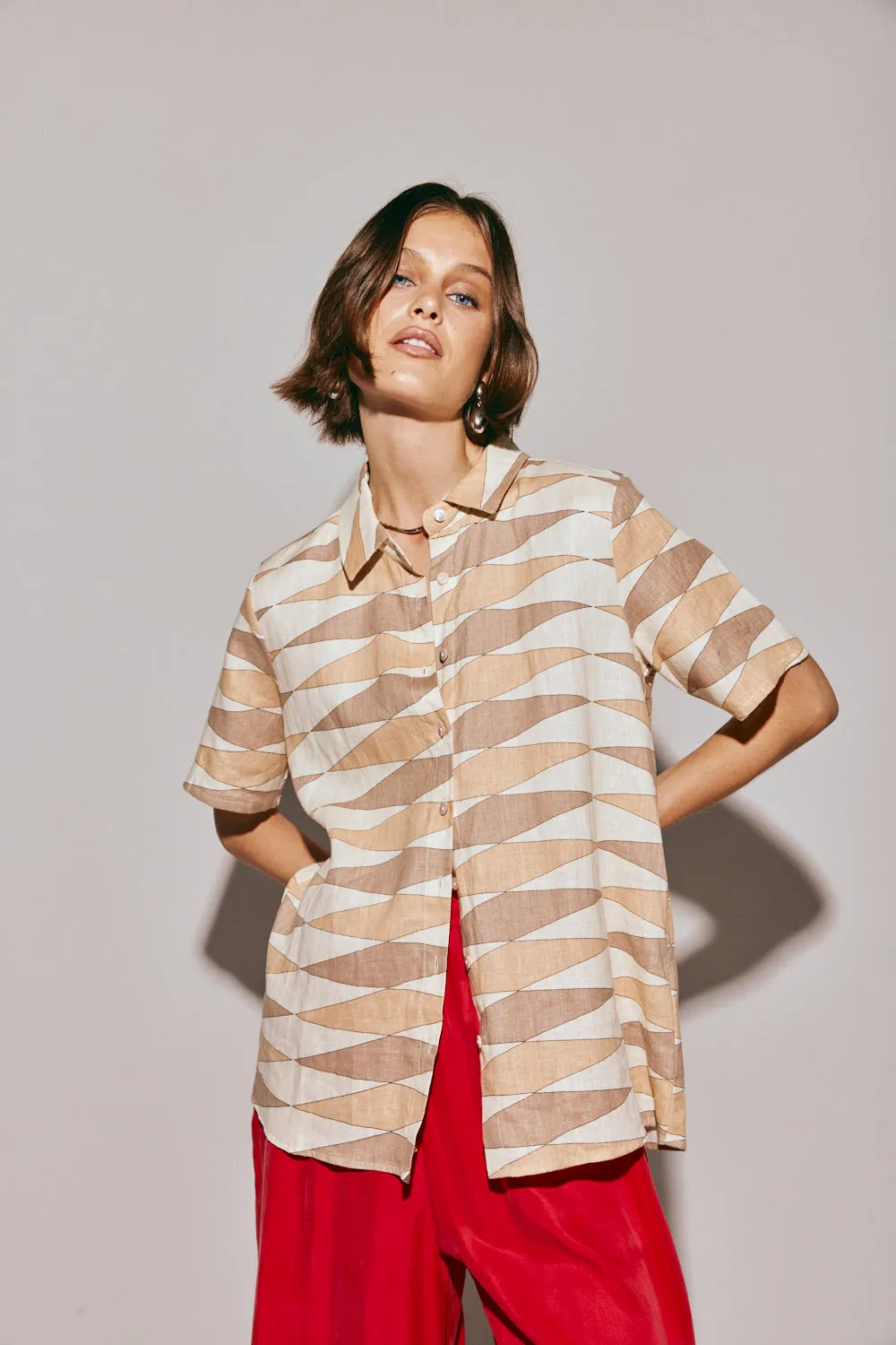 Heat Wave Linen Shirt Una sold by Verge Girl product image thumbnail 2