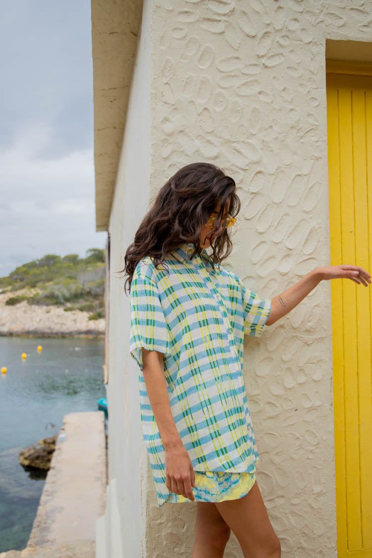 VRG GRL Capri Linen Button Front Shirt // Isla sold by Verge Girl product image thumbnail 3