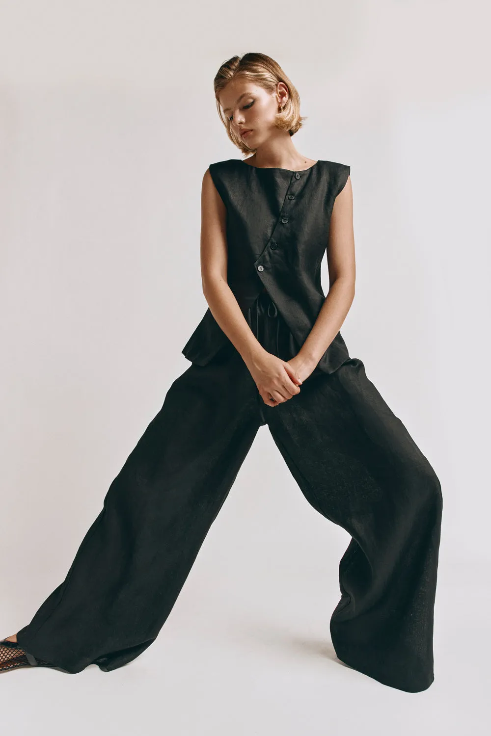 Raya Linen Pants Black sold by Verge Girl