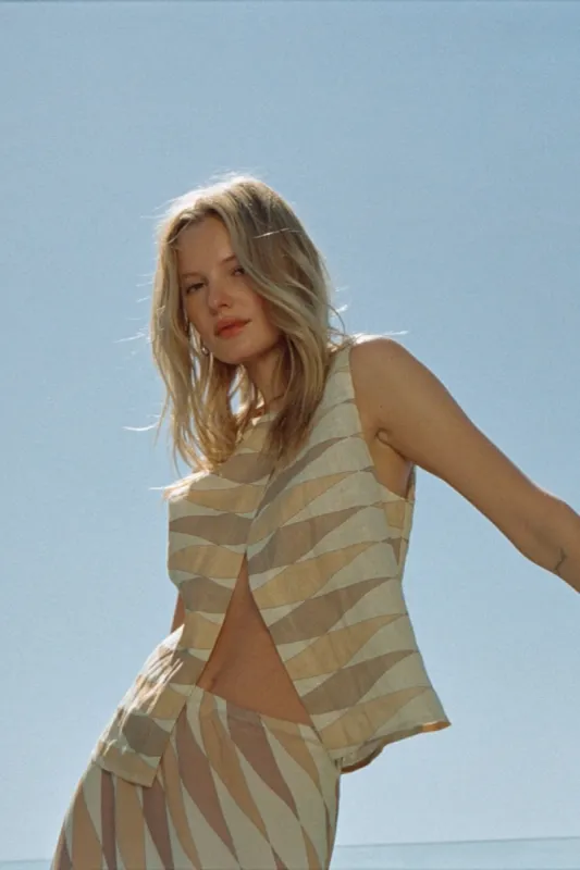 Culture Linen Top Una sold by Verge Girl