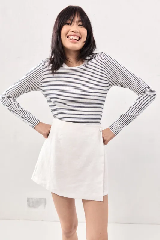 Jardin Linen Mini Skort White sold by Verge Girl