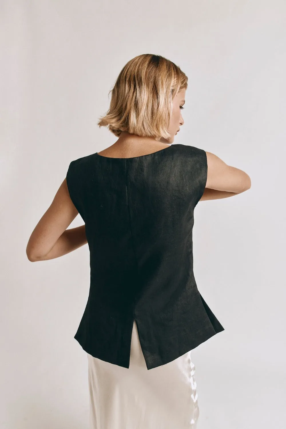 Aria Vest Black sold by Verge Girl product image thumbnail 2