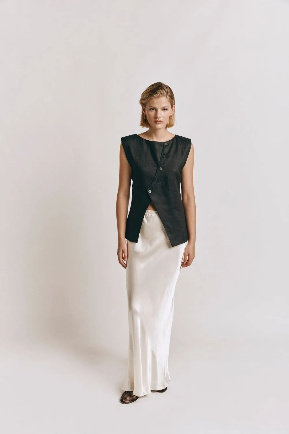Aria Vest Black sold by Verge Girl product image thumbnail 5