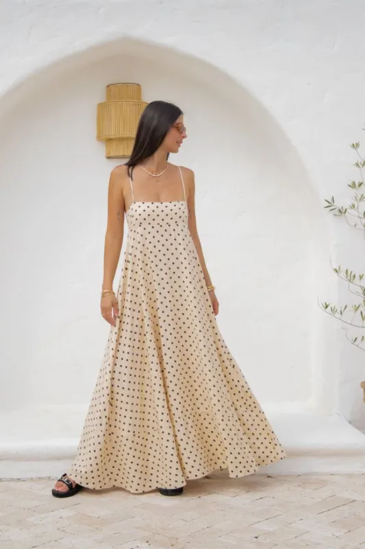 long sleeve fitted wedding dress Timeless Long Sleeve Wedding Dress - Fitted Wedding Dress