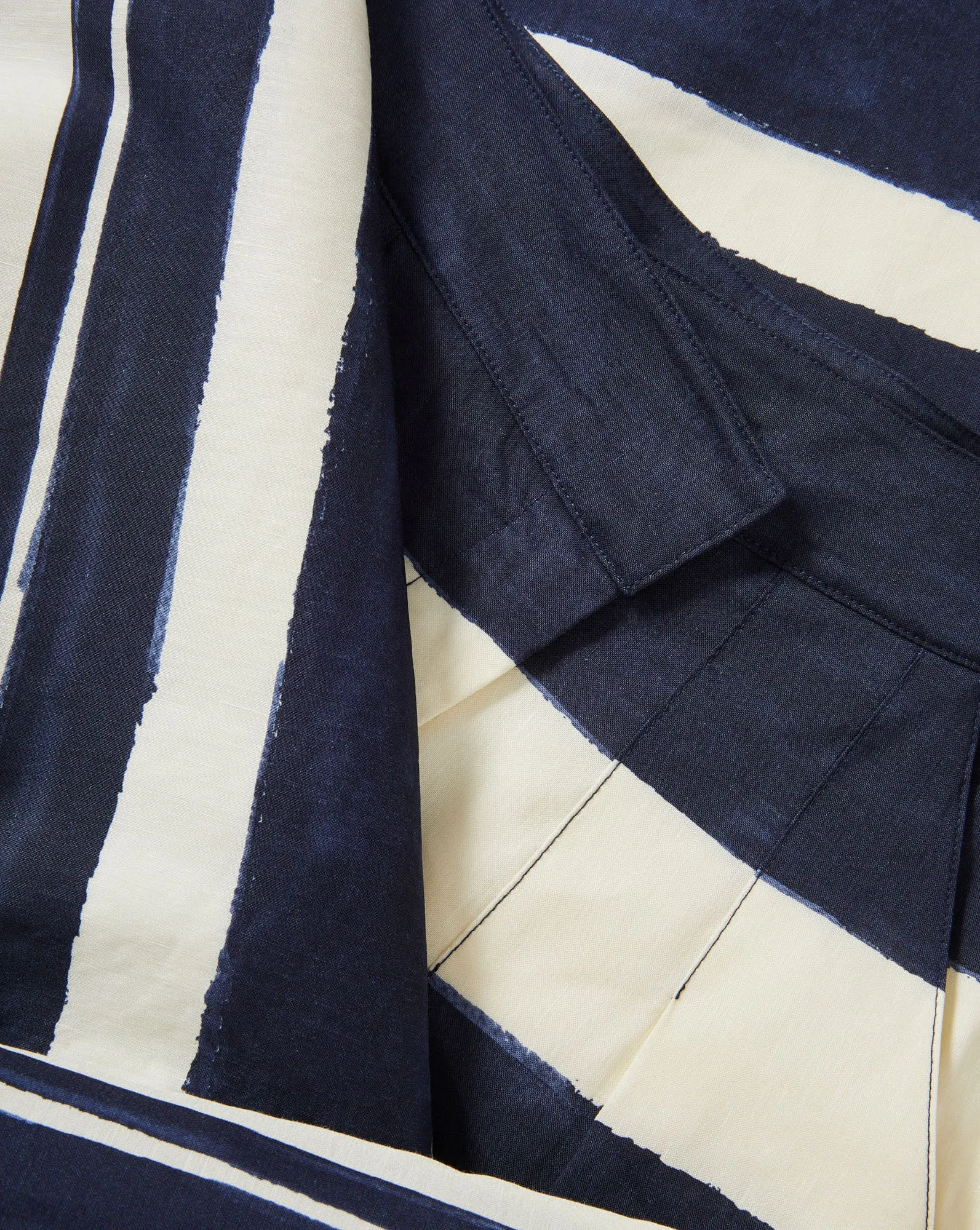 Heron Crossover Waistband Pant sold by Veronica Beard product image thumbnail 4