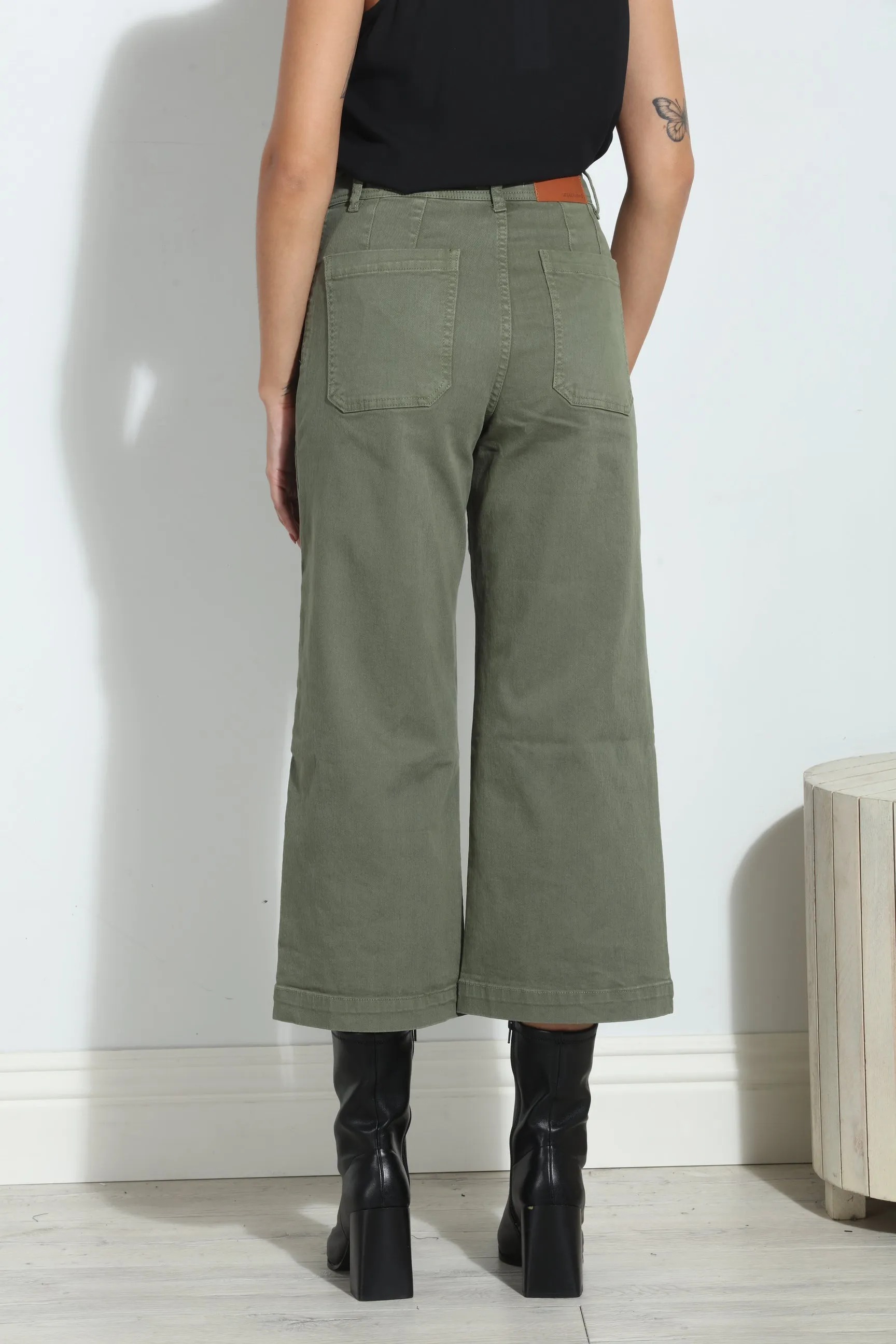 Unpublished Gemma Olive Cropped Pant-FINAL SALE sold by Veronica M product image thumbnail 3