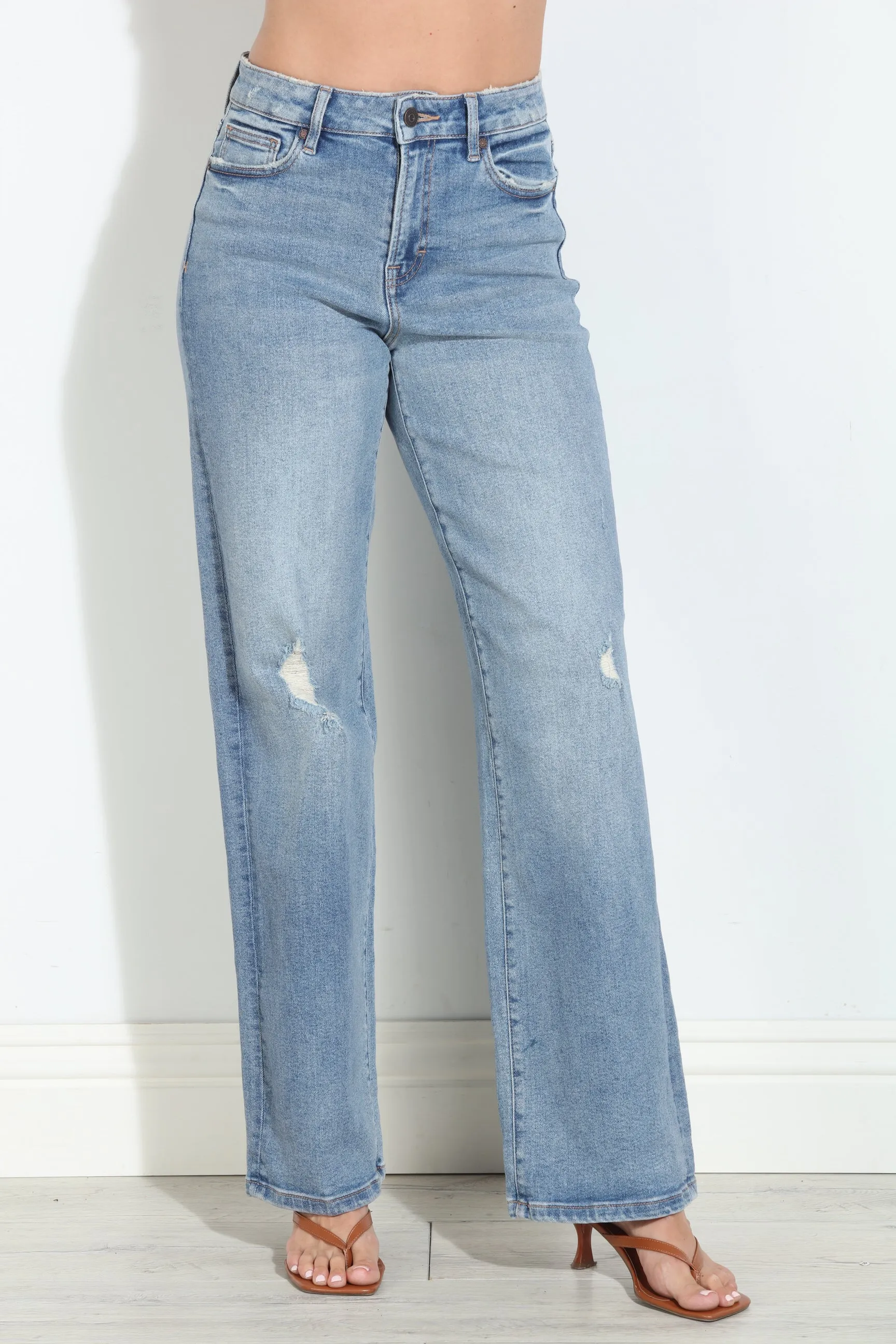 Hidden Jeans Logan Grinded Stretch Dad Jean- Medium Wash sold by Veronica M