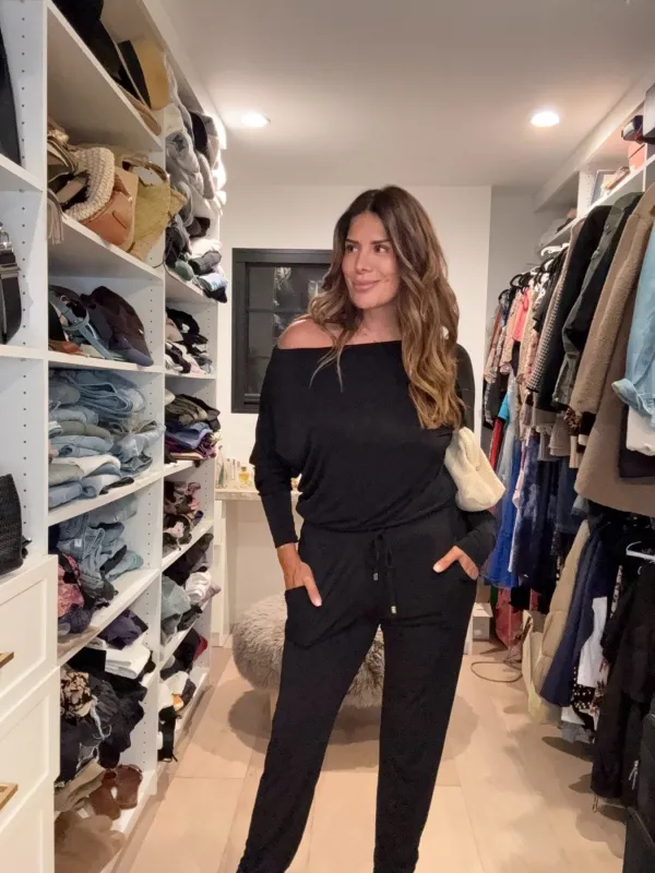 The Weekend ITY Jet Set-BEST SELLER sold by Veronica M