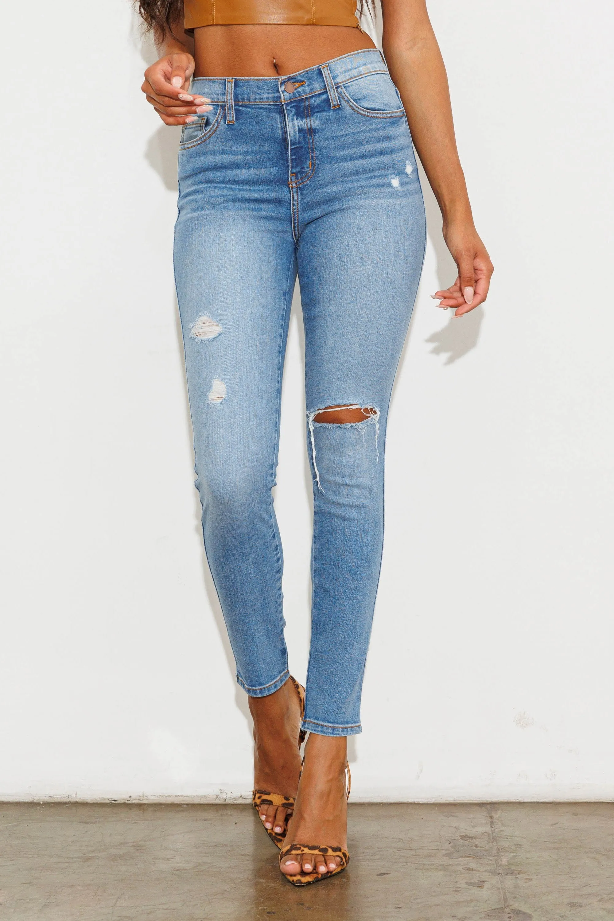 A Keeper Ankle Skinny Jeans sold by Vibrant product image thumbnail 4