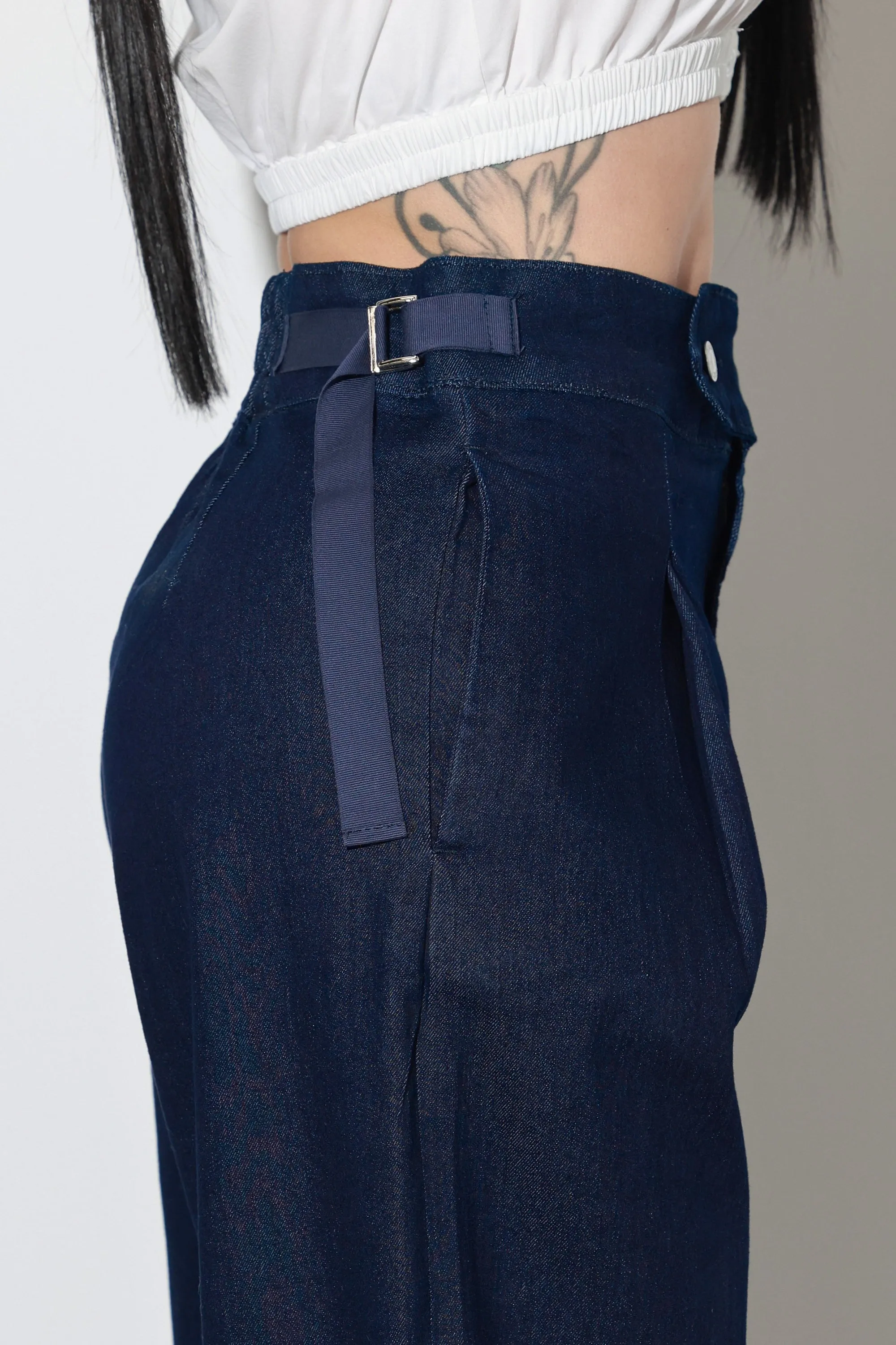 High-Rise Pin Tuck Wide Leg Jeans sold by Vibrant product image thumbnail 3