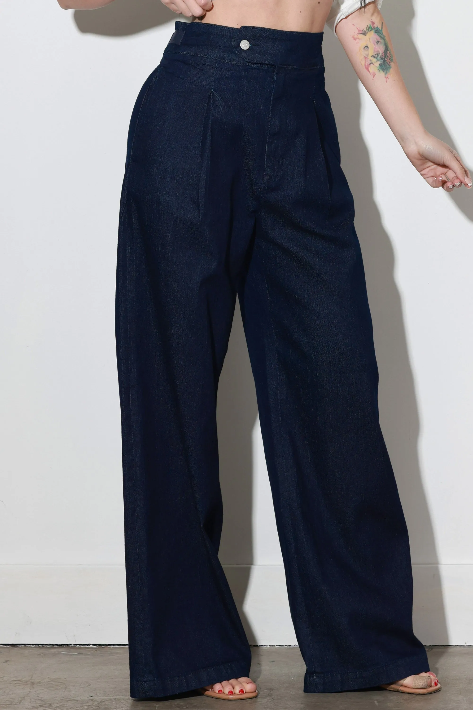 High-Rise Pin Tuck Wide Leg Jeans sold by Vibrant product image thumbnail 2