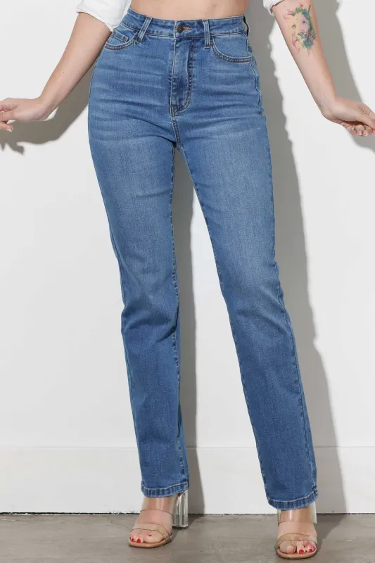 [P6190] Core Straight Jeans sold by Vibrant