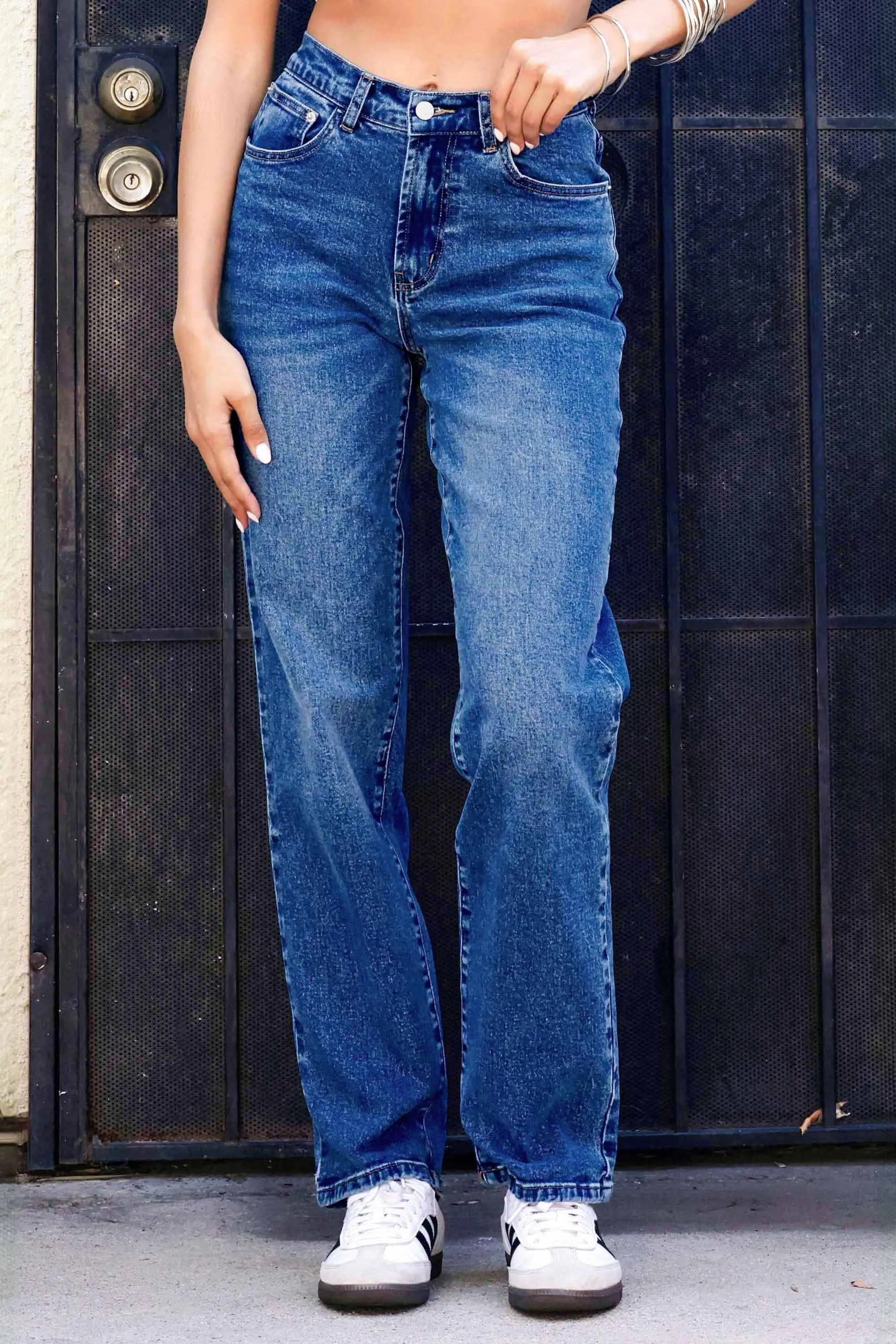 Back to 90s Slim Baggy Jeans sold by Vibrant