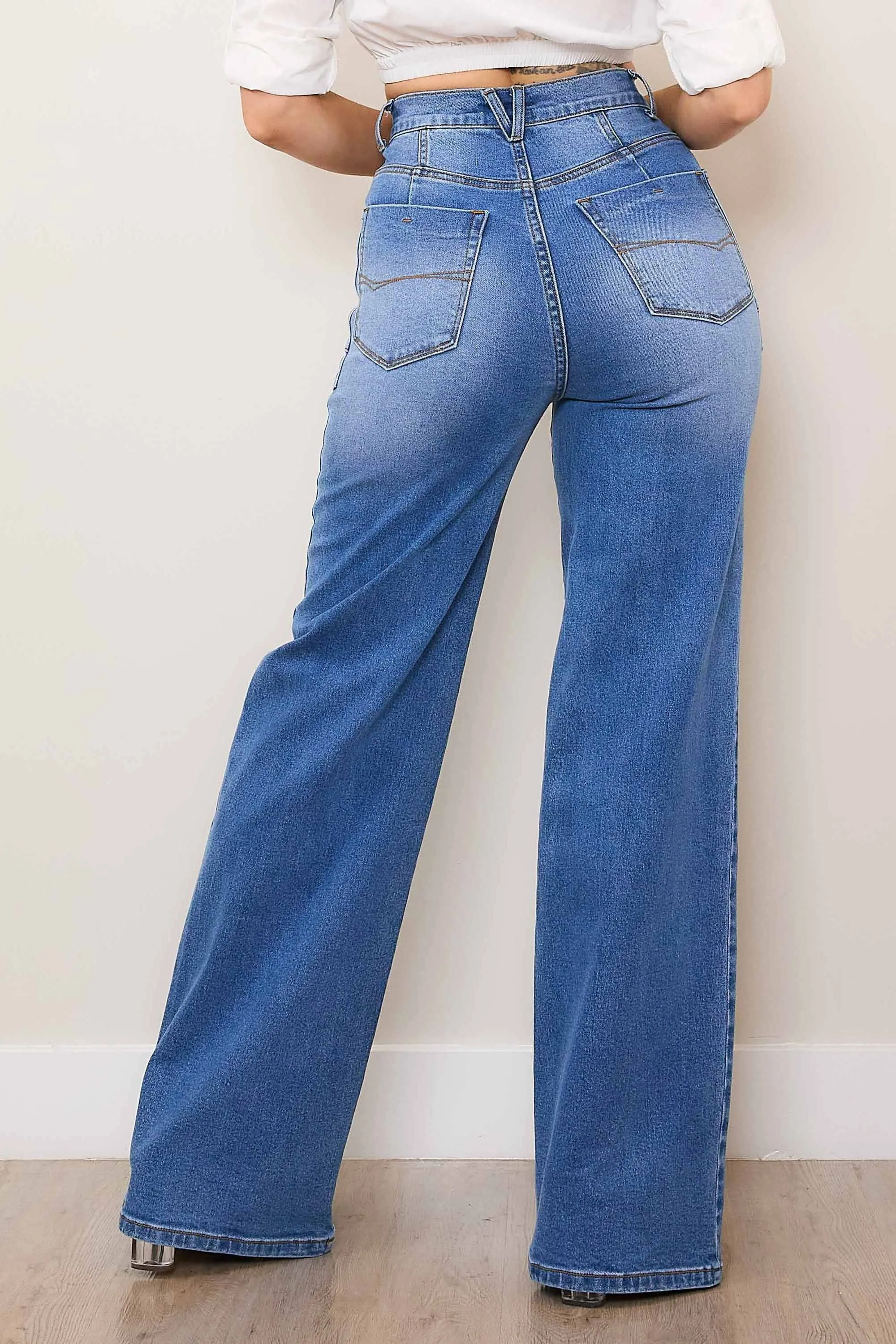 Big Square Pocket Wide Leg Jeans sold by Vibrant product image thumbnail 3
