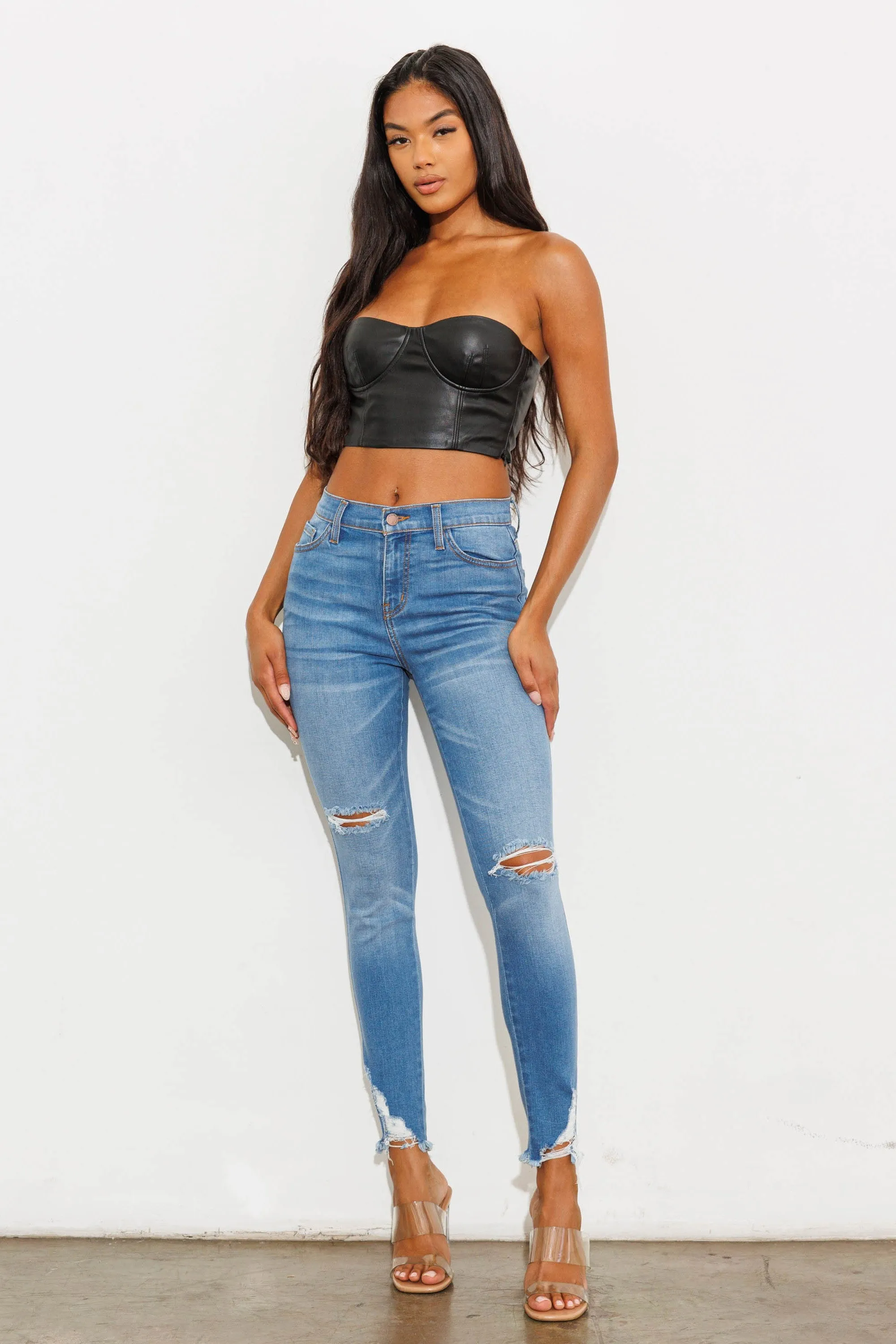 Falling Back Ankle Skinny Jeans sold by Vibrant product image thumbnail 2