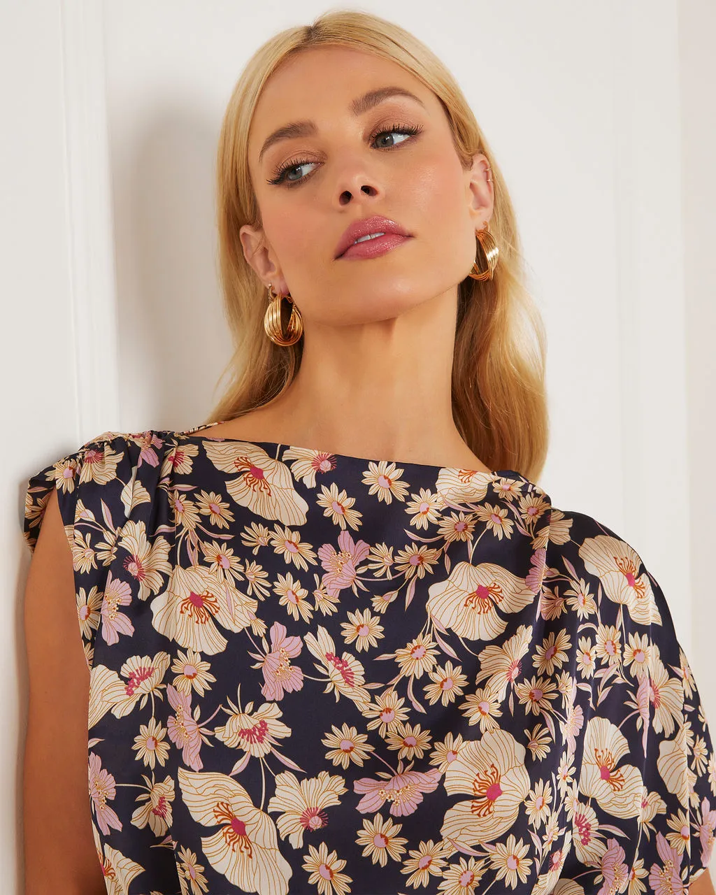 Goldie Twisted Hoop Earrings sold by Vici product image thumbnail 3