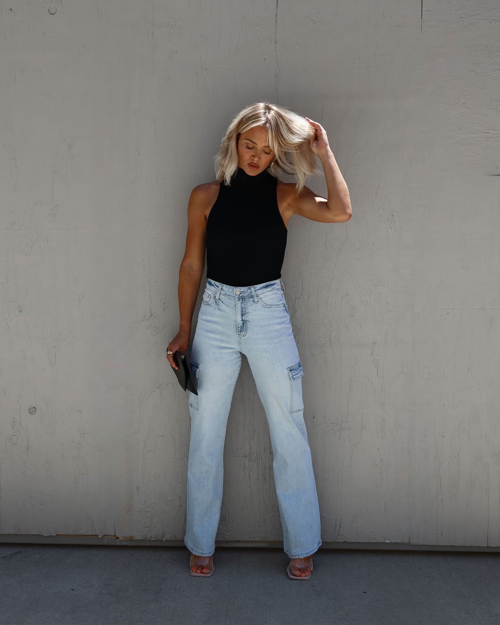 Derossi 90s High Rise Cargo Jeans - Light Wash sold by Vici