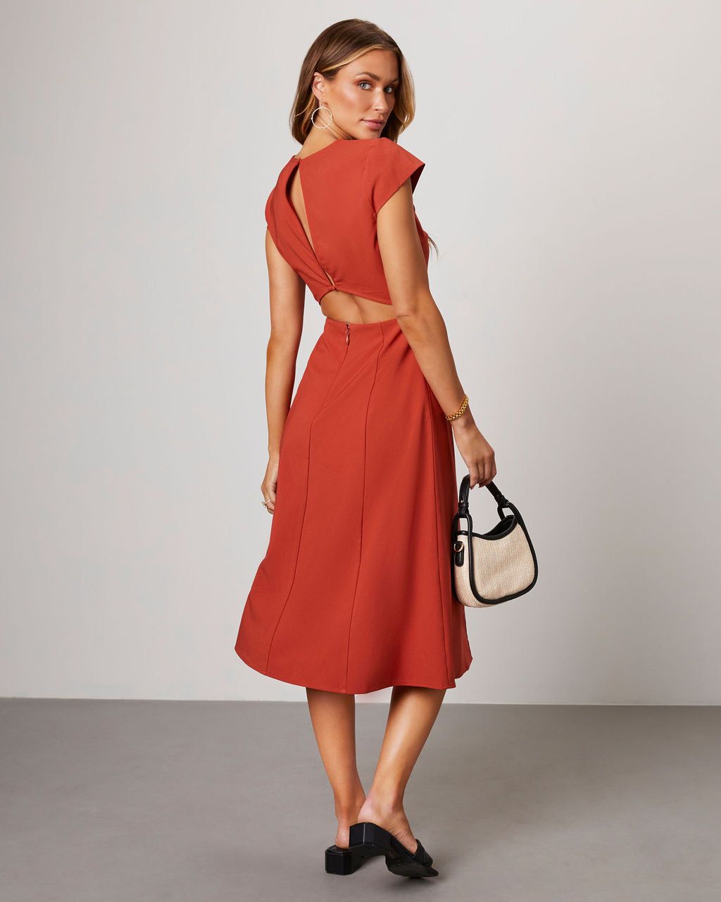Rinette Short Sleeve Midi Dress sold by Vici product image thumbnail 2