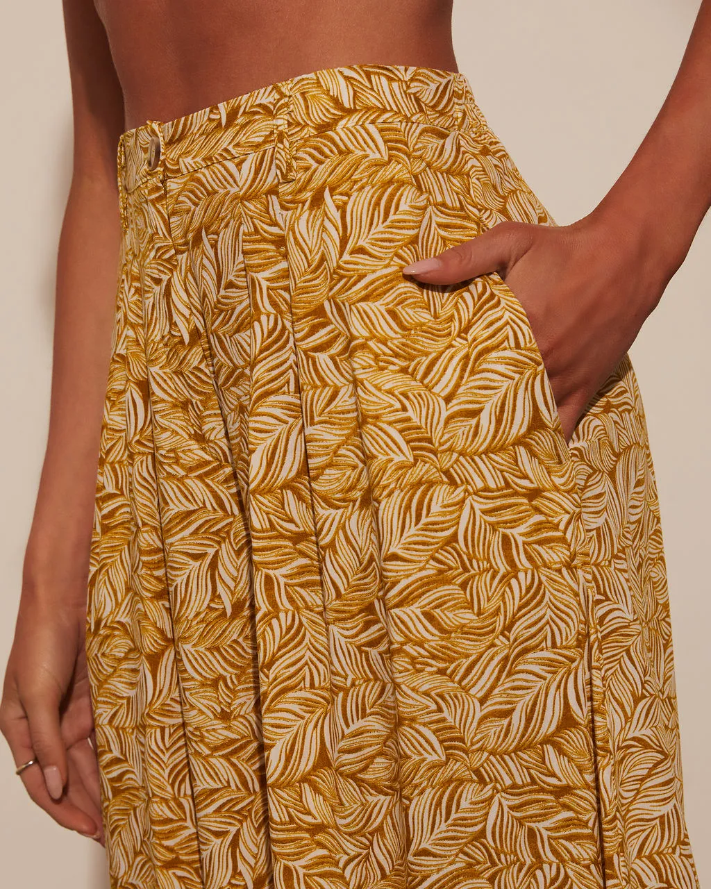 Lisandra High Waisted Printed Pants sold by Vici product image thumbnail 5