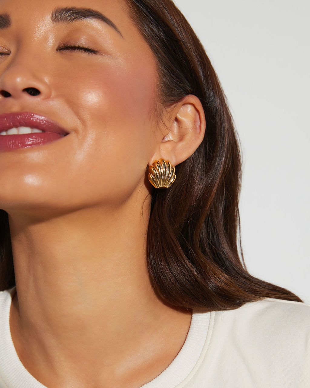 Mariselle Mini Shell Stud Earrings sold by Vici product image thumbnail 3