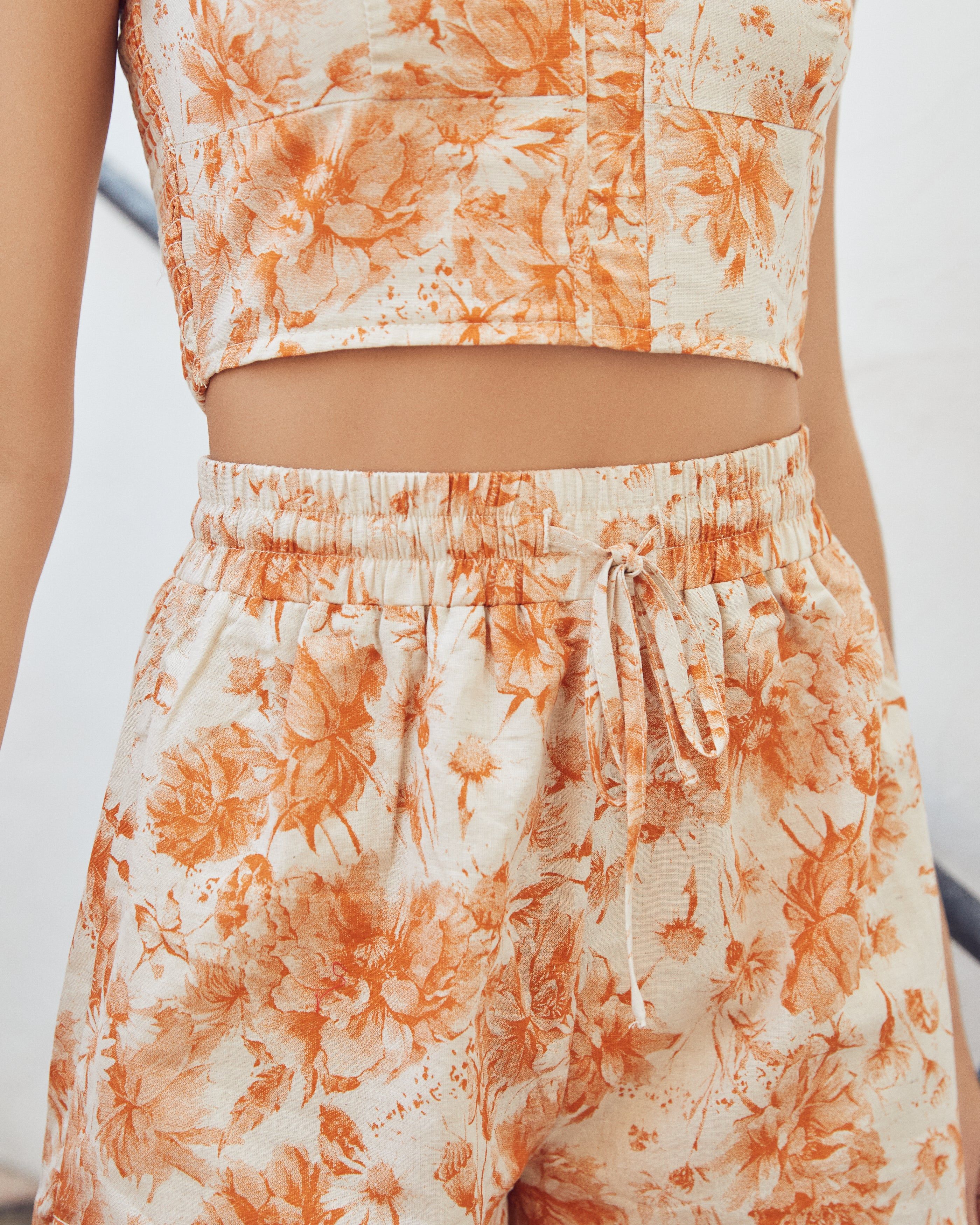 Bask Cotton Linen Floral High Rise Shorts - FINAL SALE sold by Vici product image thumbnail 4