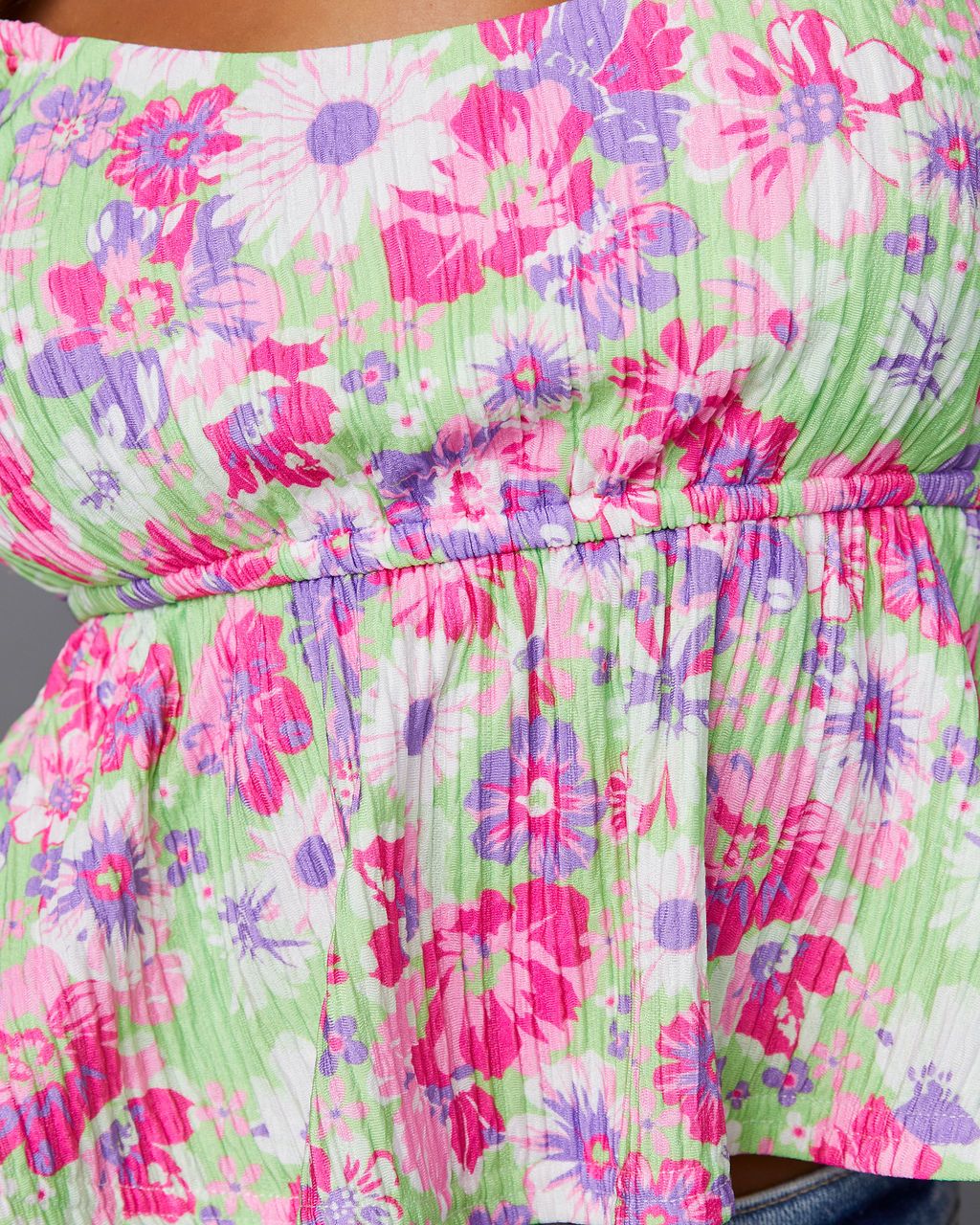 Front Row Floral Plisse Crop Top - FINAL SALE sold by Vici product image thumbnail 3