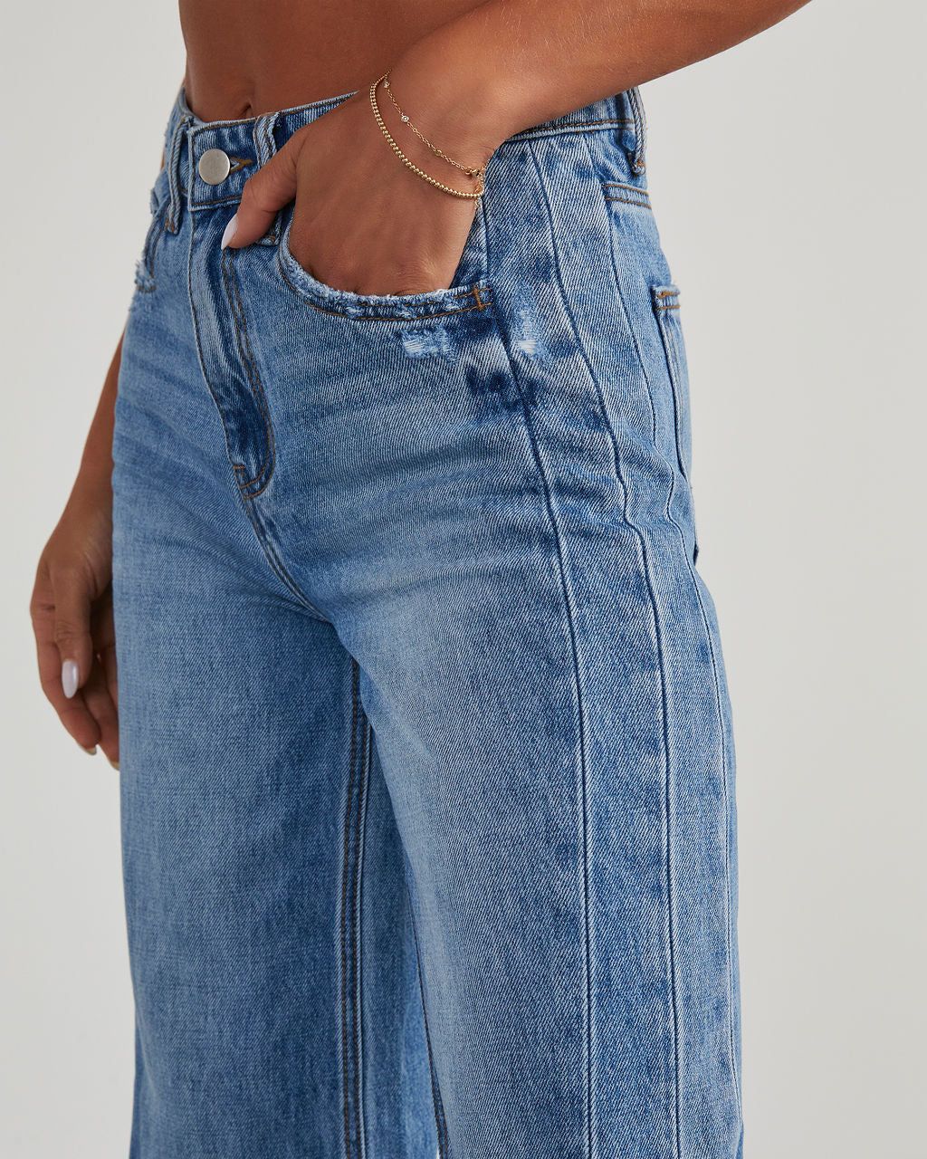 VICI Socialite Wide Leg Side Seam Jeans - Medium Wash sold by Vici product image thumbnail 5