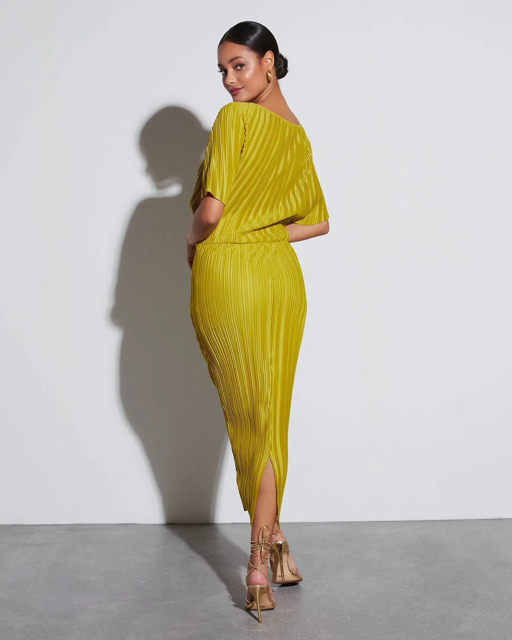 Elisha Plisse Short Sleeve Midi Dress sold by Vici product image thumbnail 4
