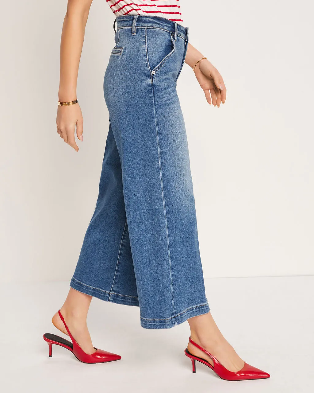 Drew Cropped Wide Leg Jeans sold by Vici product image thumbnail 4