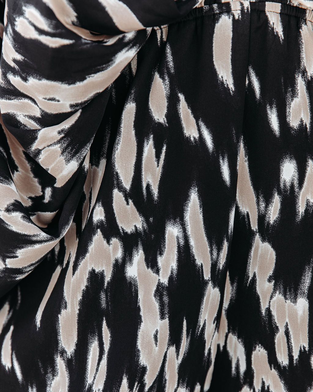 Linden Printed Kimono Romper - SALE sold by Vici product image thumbnail 4