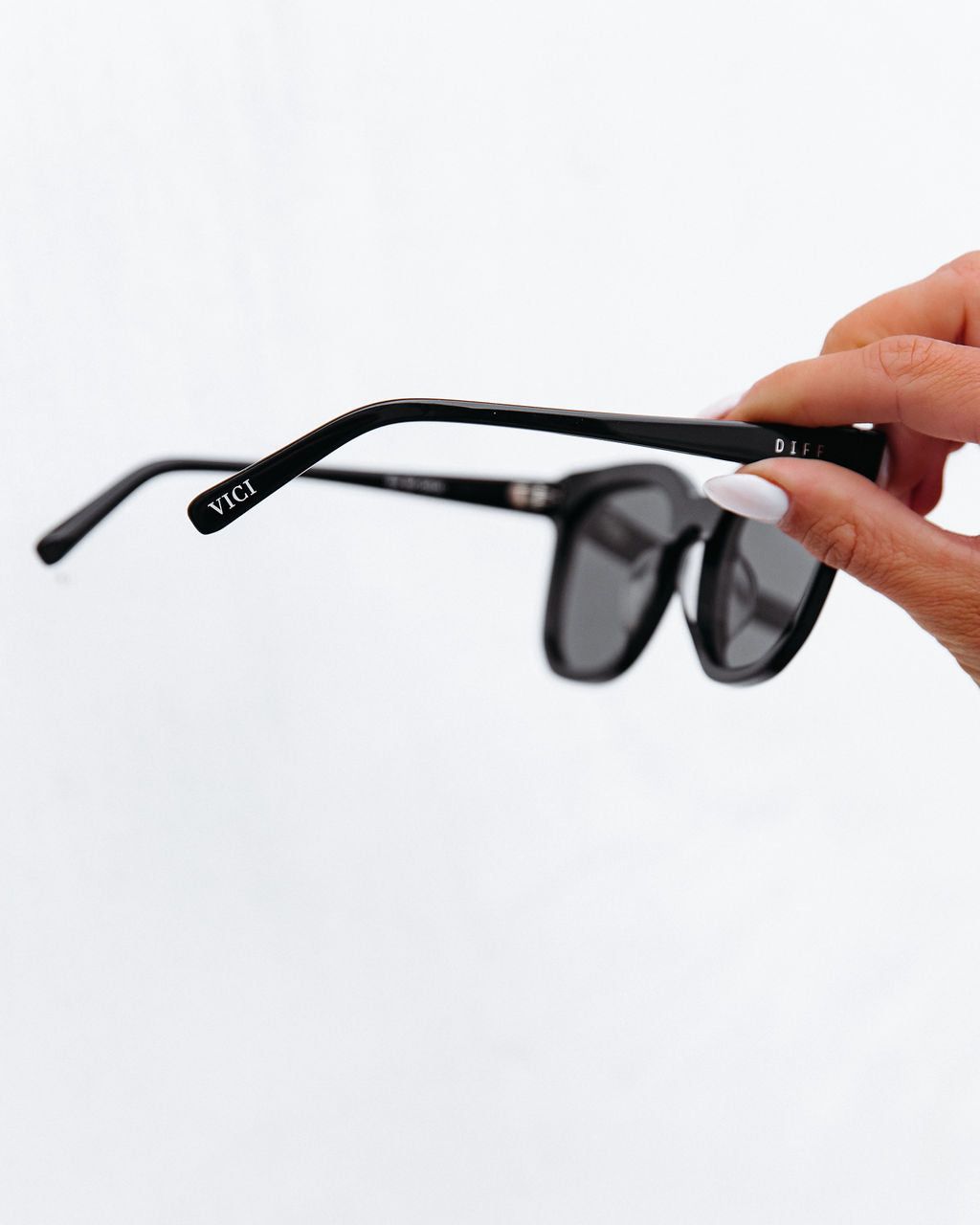VICI X DIFF - Gia Sunglasses - Black Grey - FINAL SALE sold by Vici product image thumbnail 5