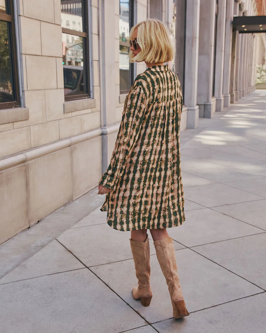 Queen Retro Printed Shirt Dress sold by Vici product image thumbnail 4