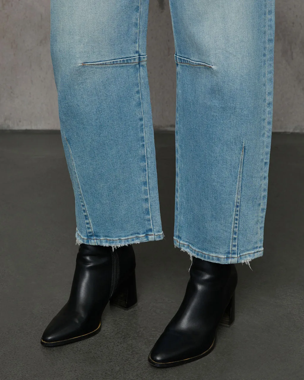 Evangelina Stretch Distressed Barrel Jeans sold by Vici product image thumbnail 5