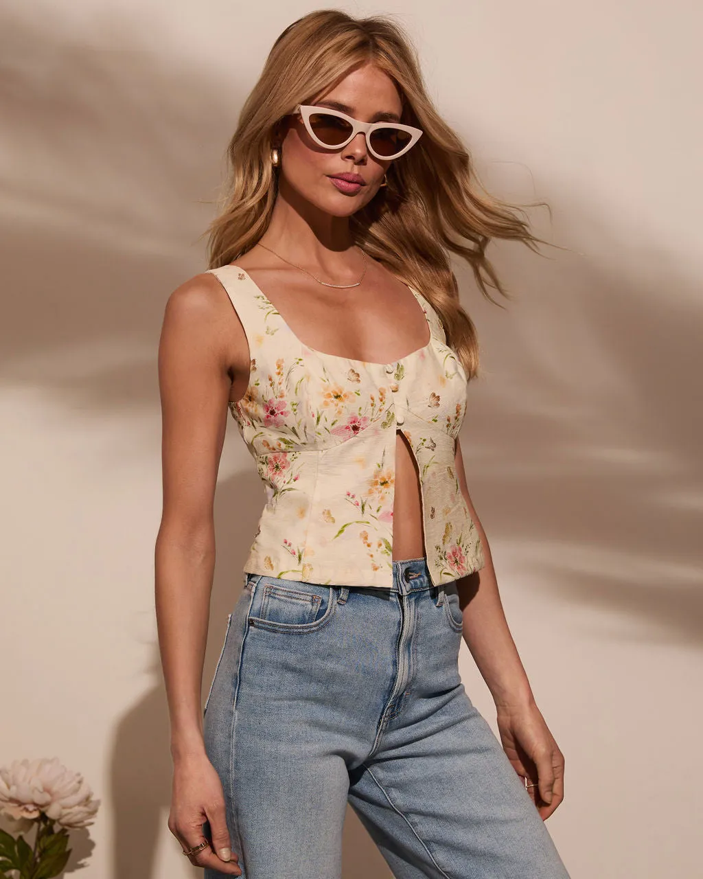 Flora Lane Linen Flyaway Floral Top sold by Vici product image thumbnail 3