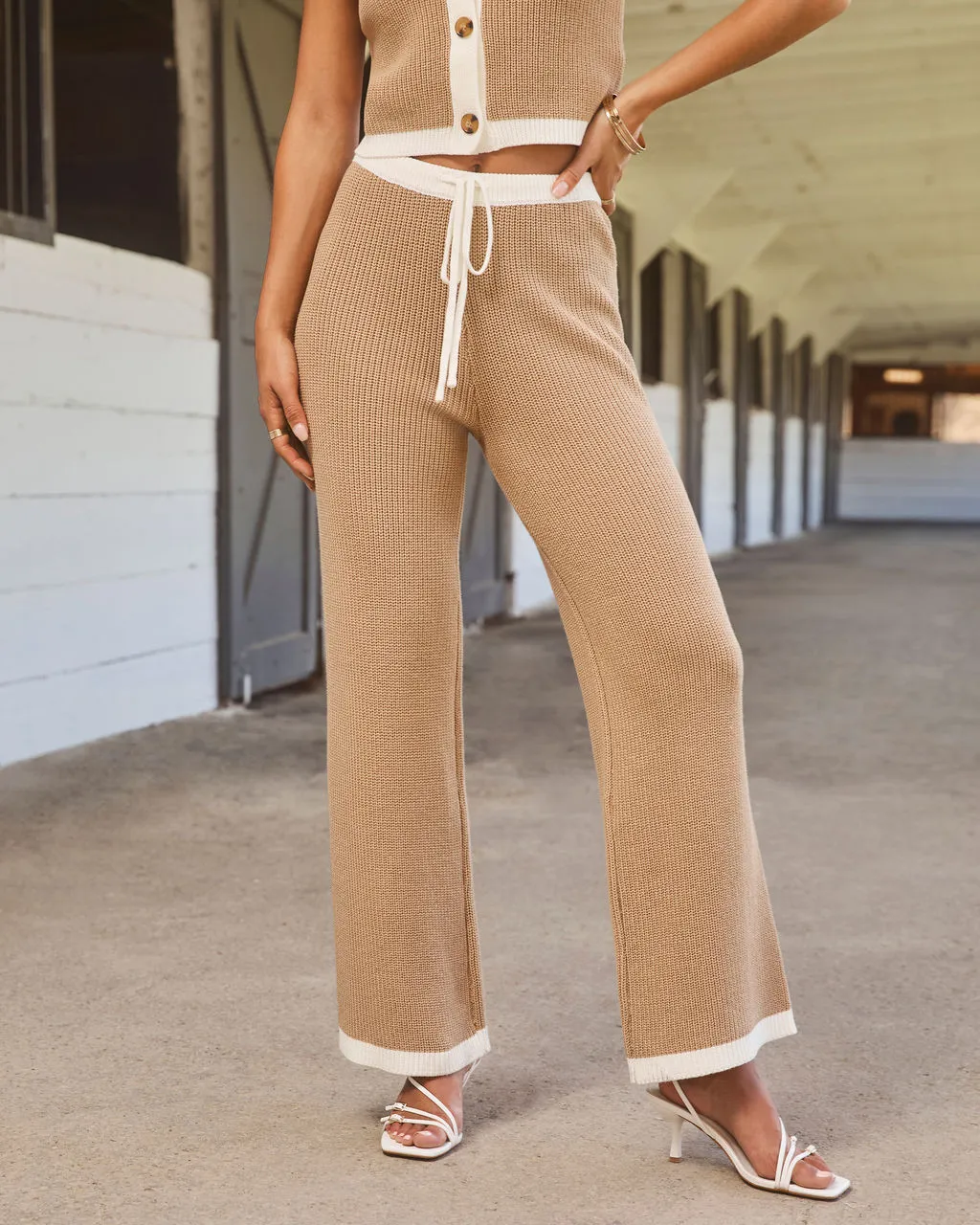 Rosemere Contrast Wide Leg Pants sold by Vici product image thumbnail 2
