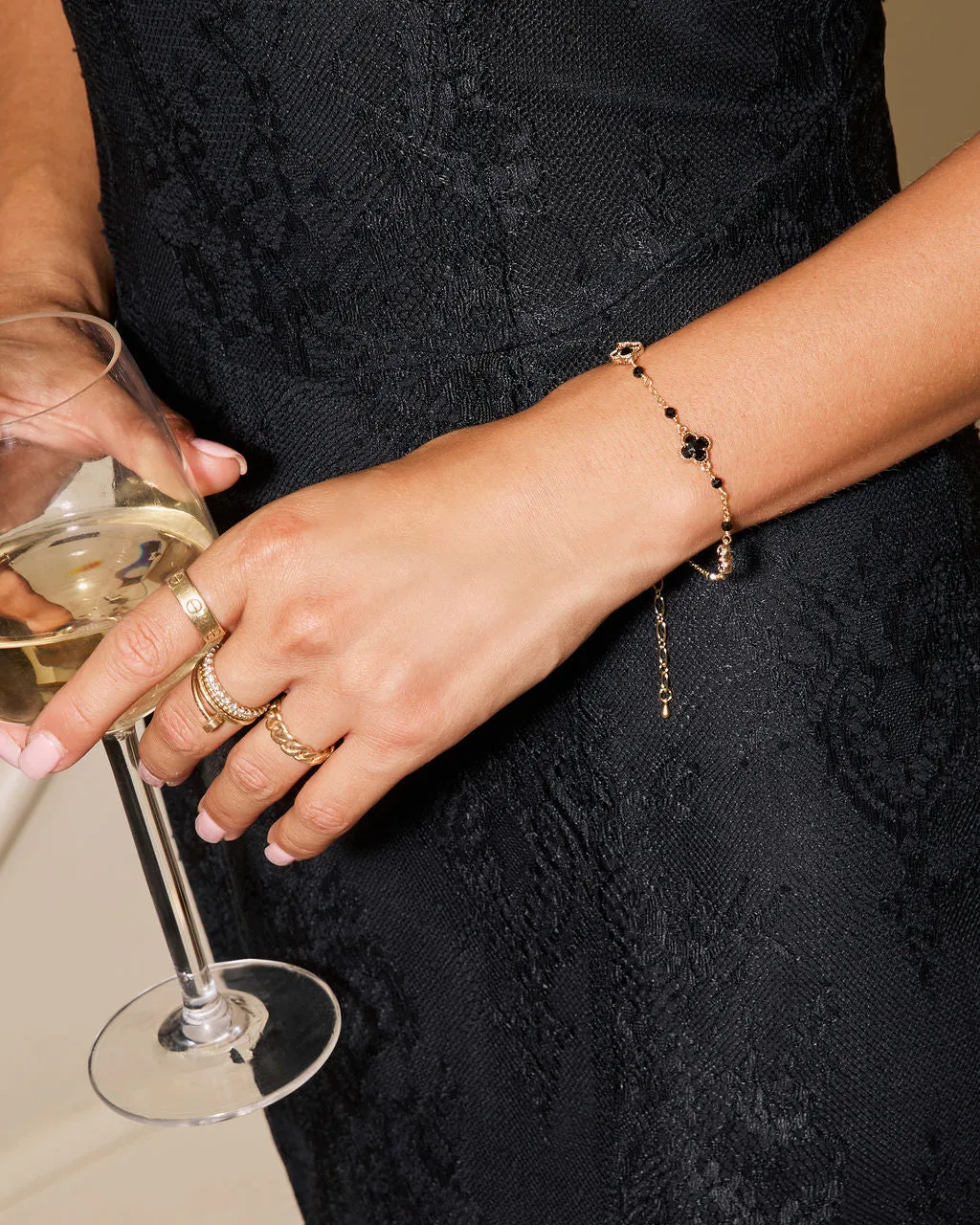 Arine Dainty Clover Bracelet sold by Vici product image thumbnail 4