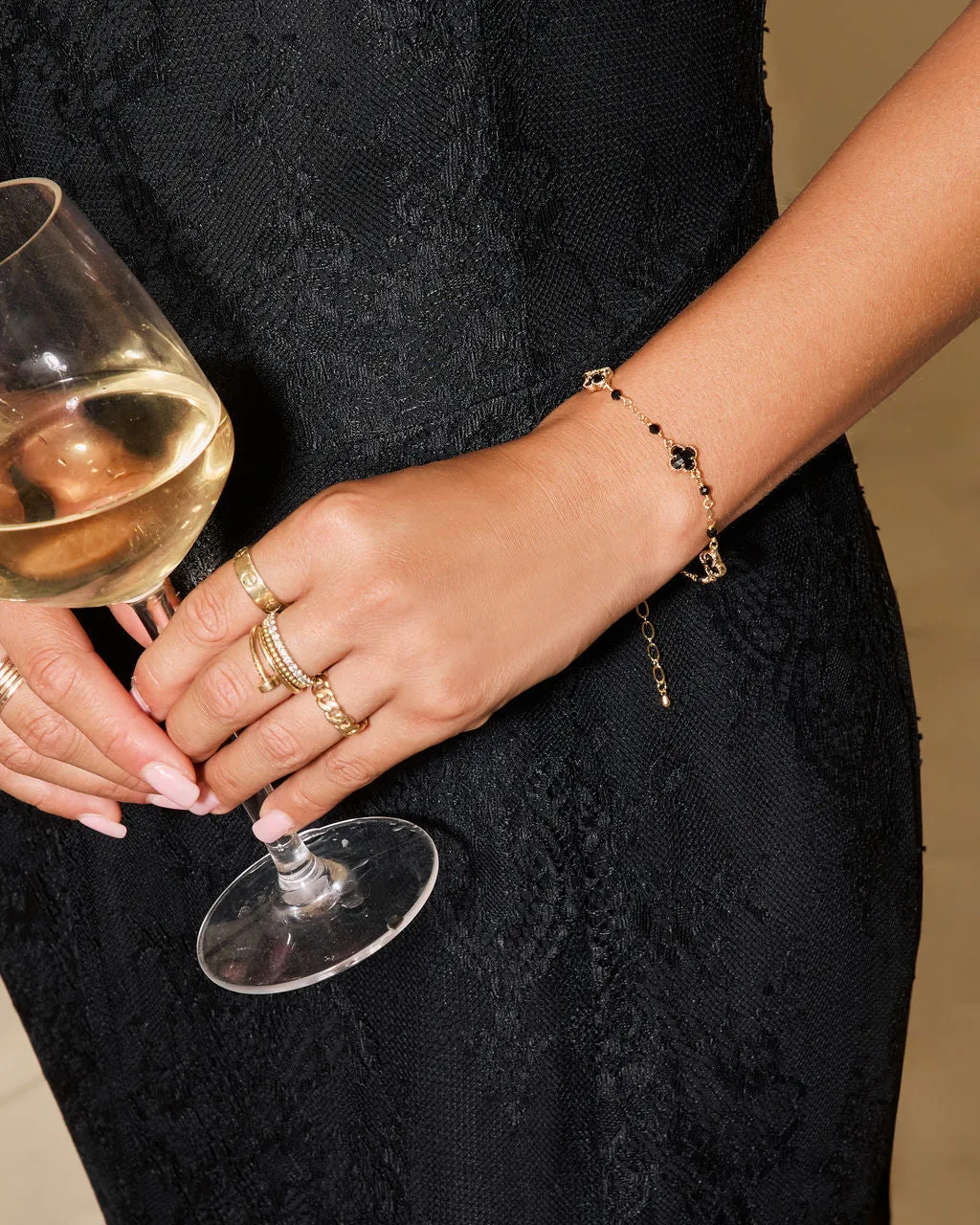 Arine Dainty Clover Bracelet sold by Vici product image thumbnail 3