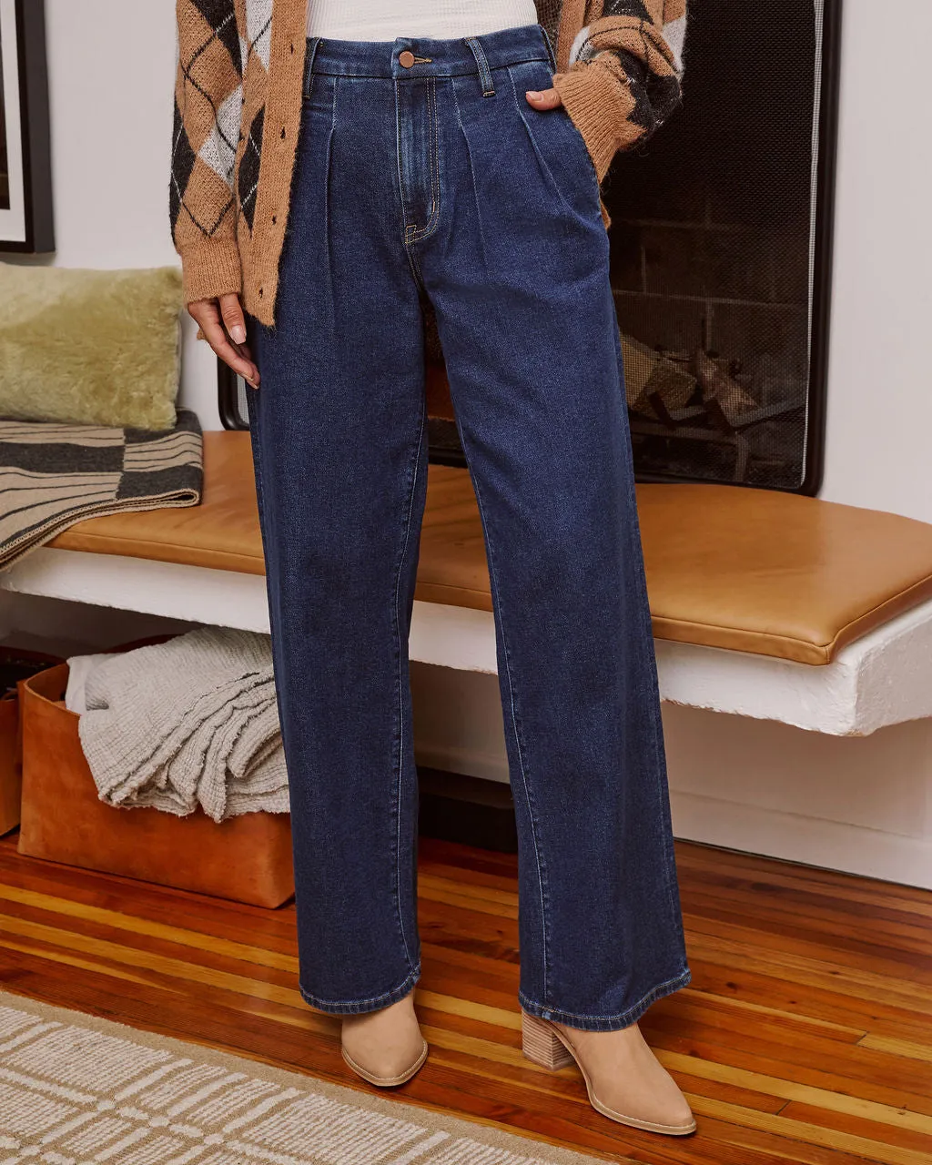 Ruey Pleated Stretch Denim Jeans sold by Vici product image thumbnail 2