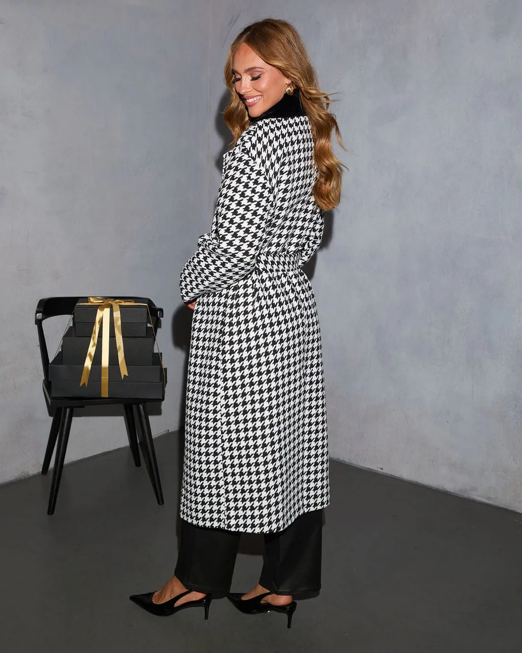 Warm Sugar Faux Fur Collar Houndstooth Coat sold by Vici product image thumbnail 4