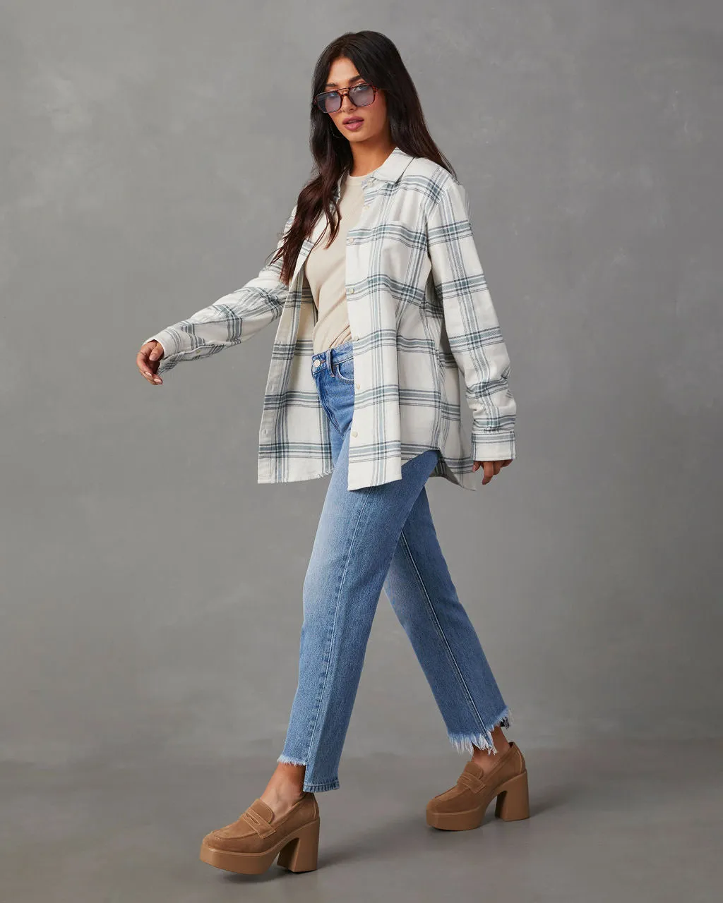 Tati High Rise Cropped Raw Hem Jeans sold by Vici product image thumbnail 5