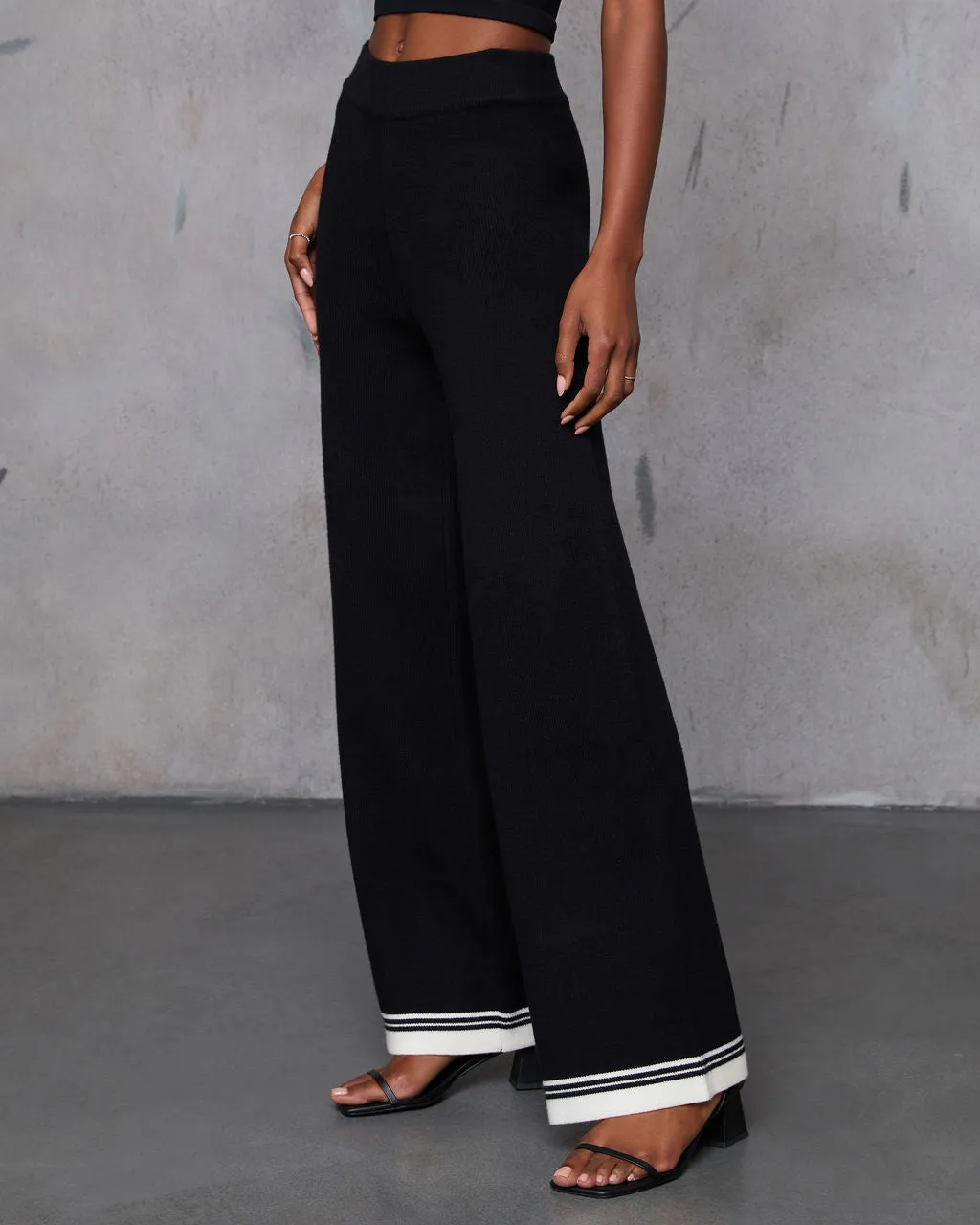 Tesnie Contrast High Rise Pant sold by Vici product image thumbnail 3