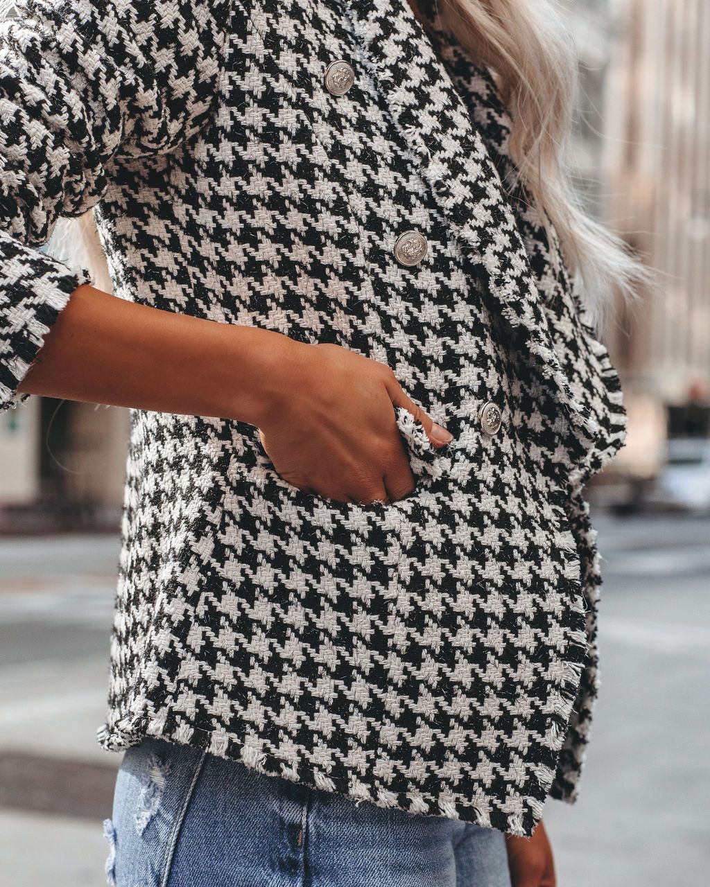 Lincoln Pocketed Houndstooth Tweed Blazer - FINAL SALE sold by Vici product image thumbnail 4