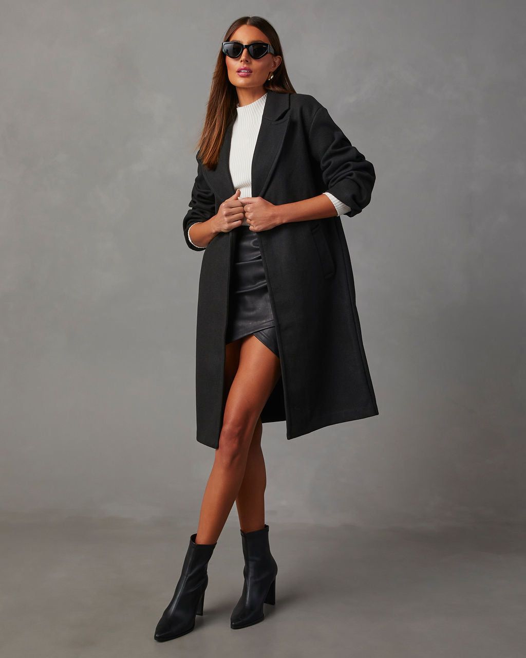 Neyomi Coat - Black sold by Vici product image thumbnail 2