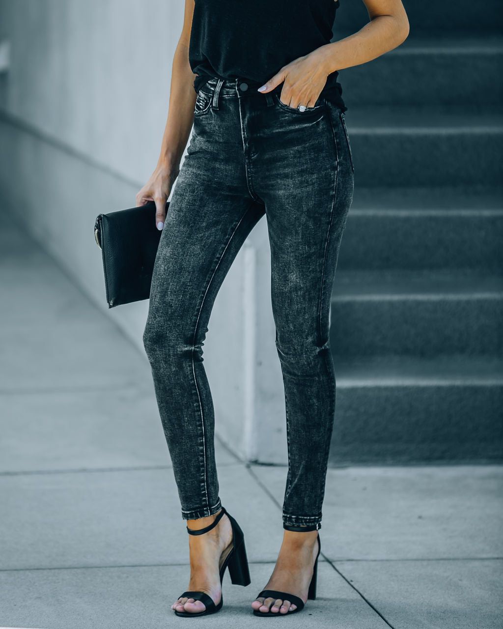 Jianna High Rise Acid Wash Skinny sold by Vici product image thumbnail 3