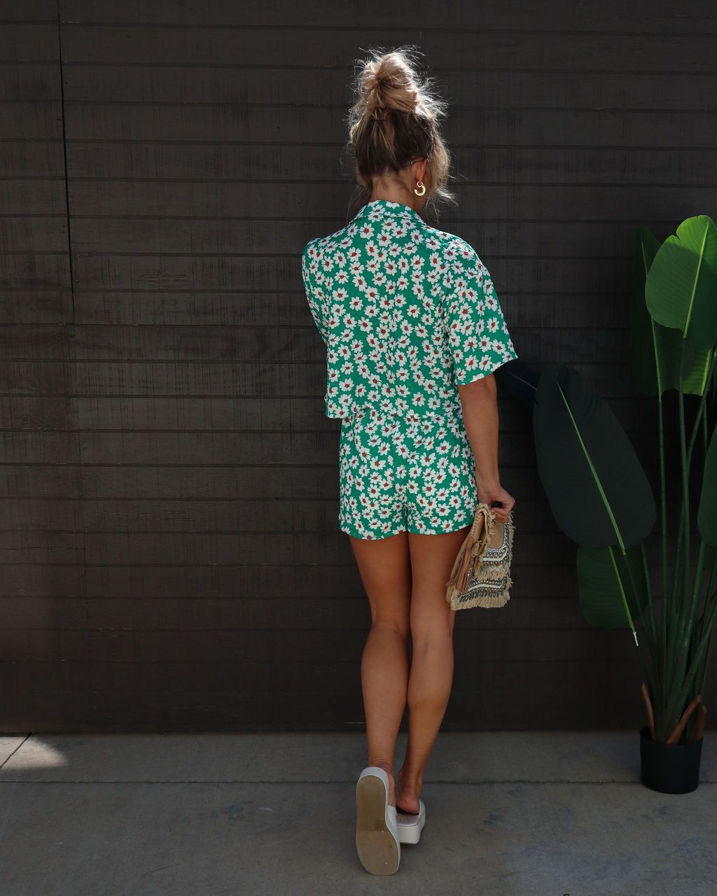 Spring Break Daisy Textured Pocketed Drawstring Shorts sold by Vici product image thumbnail 4