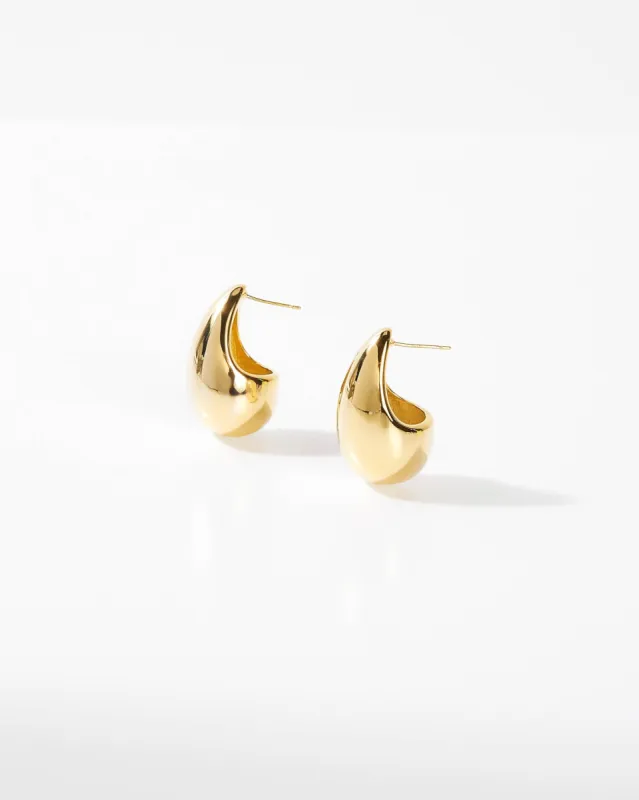 Dannie Teardrop Earrings - Gold made by Vici